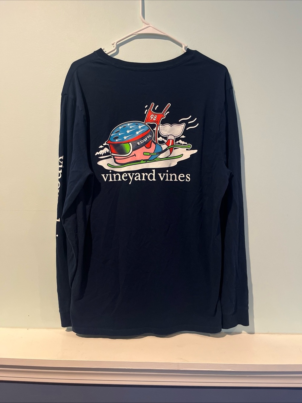 Vineyard Vines Men’s Long Sleeve Pocket TShirt Navy Ski Whale, Size Medium
